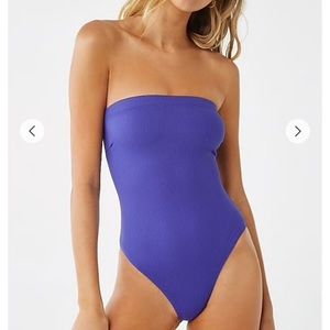 Ribbed strapless one piece